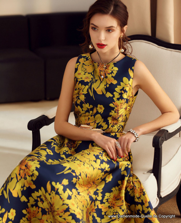 Elegantes Jacquard Kleid Wadenlang mit Blumenmuster