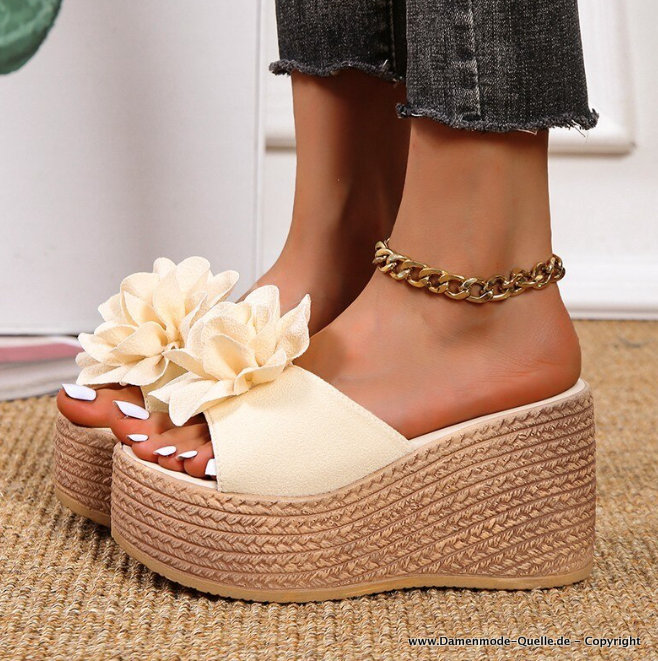 Keil Plateau Sommer Schuhe mit Blume in Elfenbein