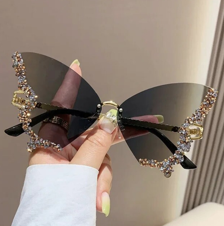 Oversize Schmetterling Sonnenbrille mit Strass Gradiert Grau