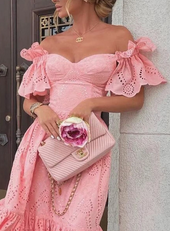 Schulterfreies Boho Style Sommerkleid 2025 in Rosa mit Spitze