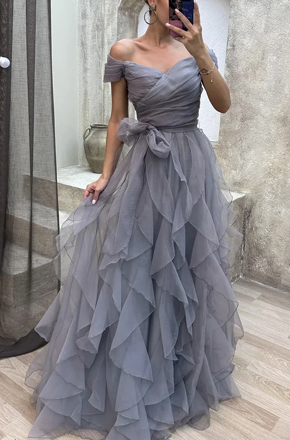 Schulterfreies Maxi Abendkleid Elegant in Silber mit Raffungen