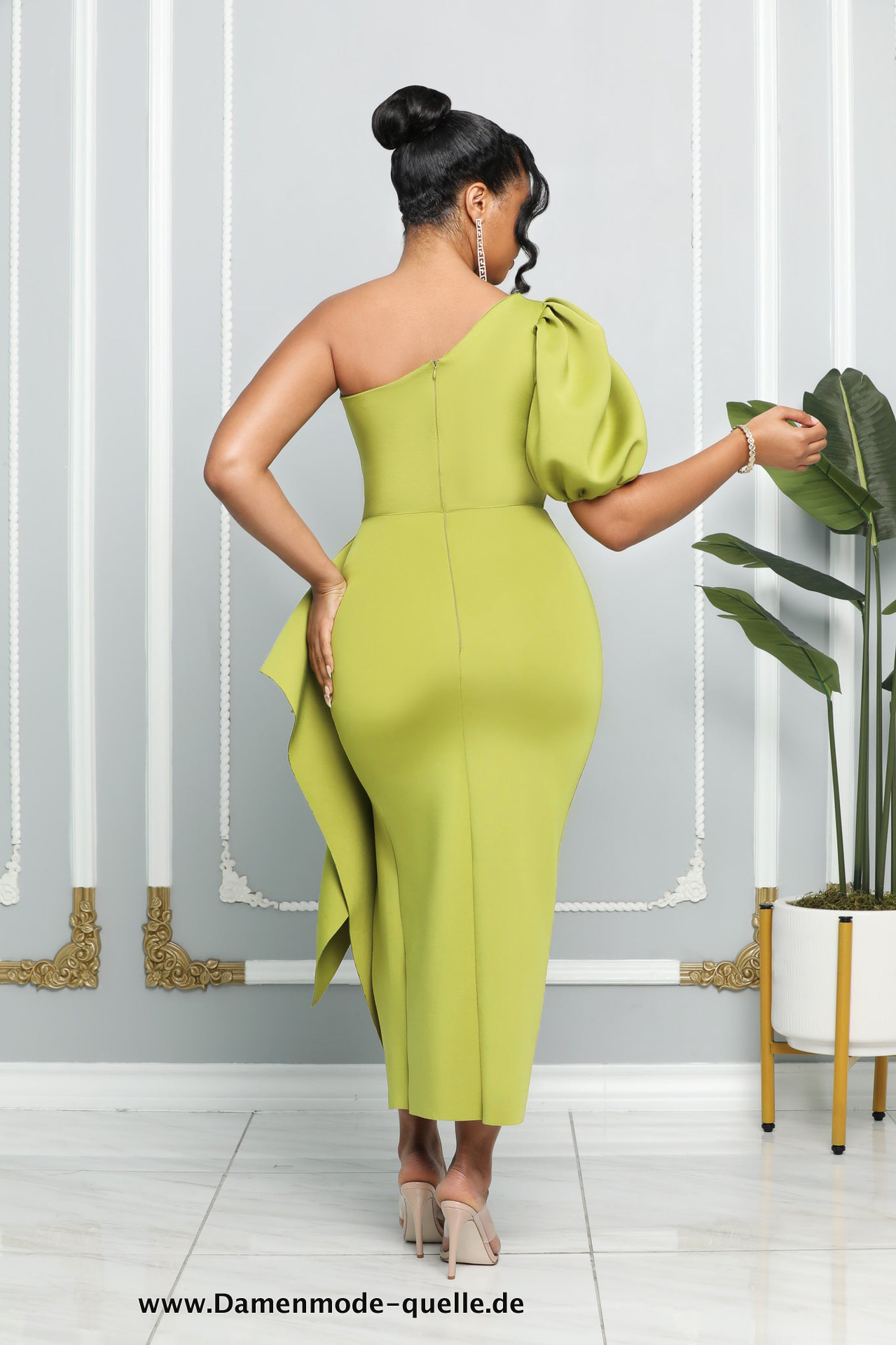 Vintage Rüschen Damen Kleid in Oliv
