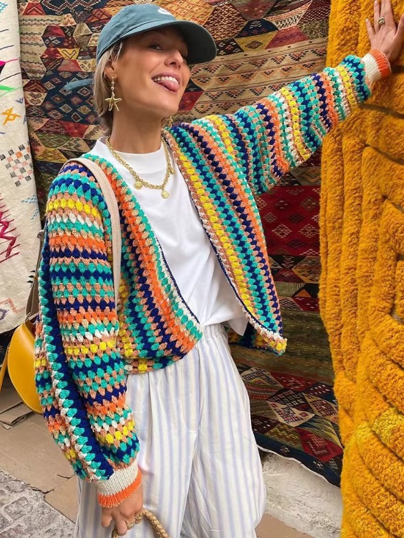 Kurze Strickjacke Elmira für Damen Bunt Gestreift