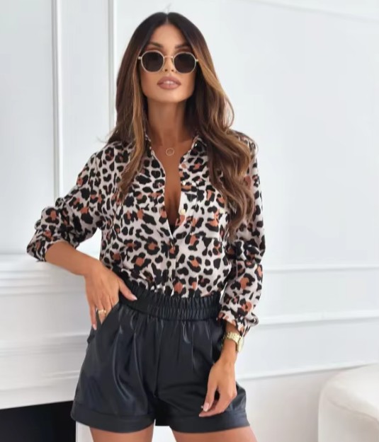 Elegante Damen Bluse Emma mit Leo Muster
