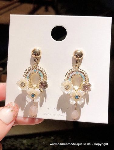Modeschmuck Ohrringe mit Acrylblumen