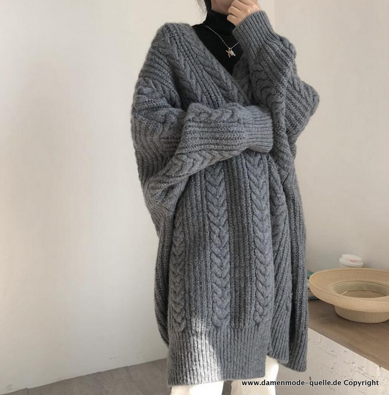 Lange Warme Strickjacke in Grau