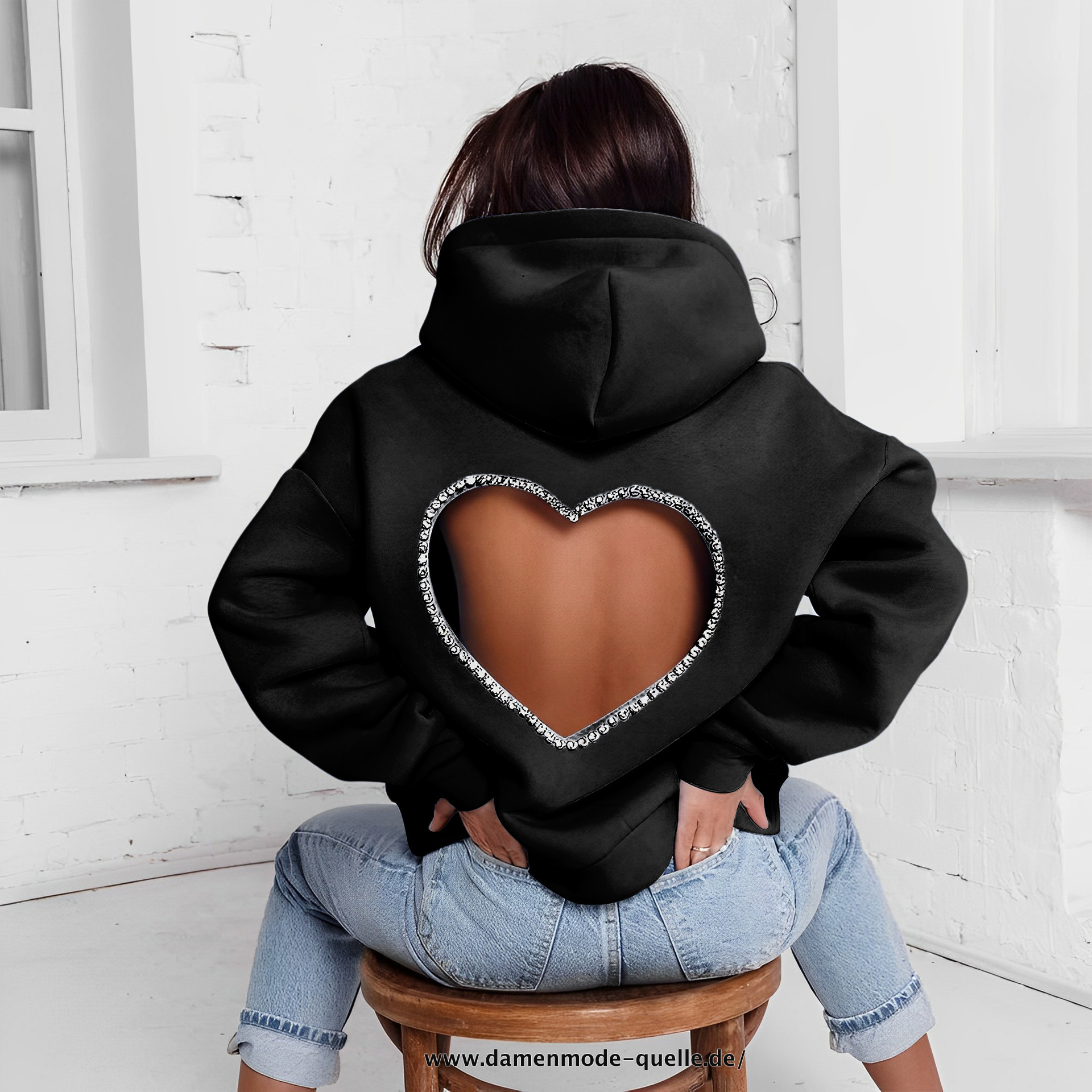 Herz Ausschnitt Damen Pullover in Schwarz