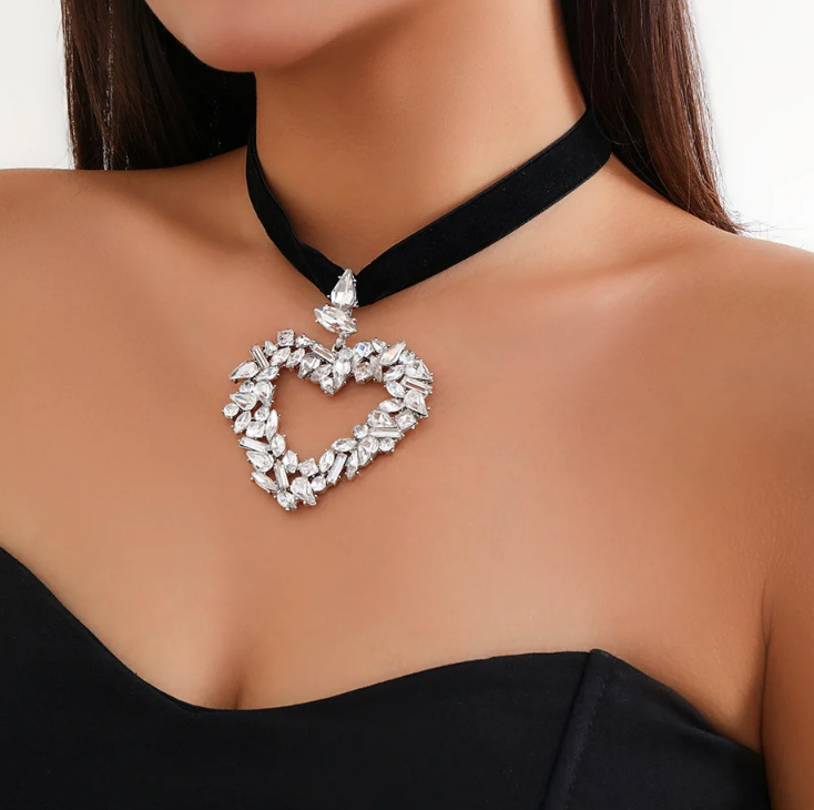 Oversize Strass Herz Choker Halskette Silber Schwarz