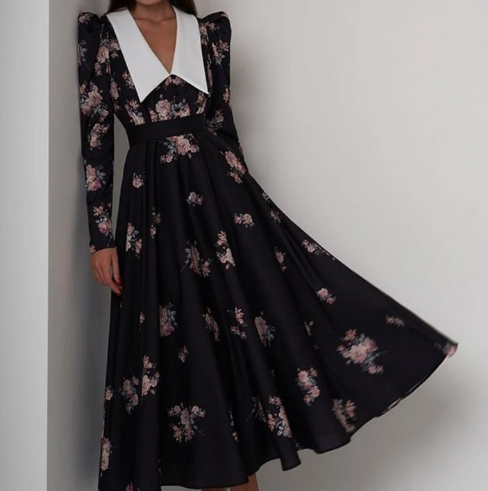 Elegantes Langarm Kleid mit Puffärmel und Peter Pan Kragen in Schwarz